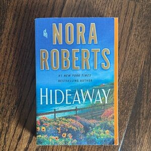 Hideaway Nora Roberts Paperback Book Novel